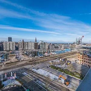Marina View With Free Parking Appartement